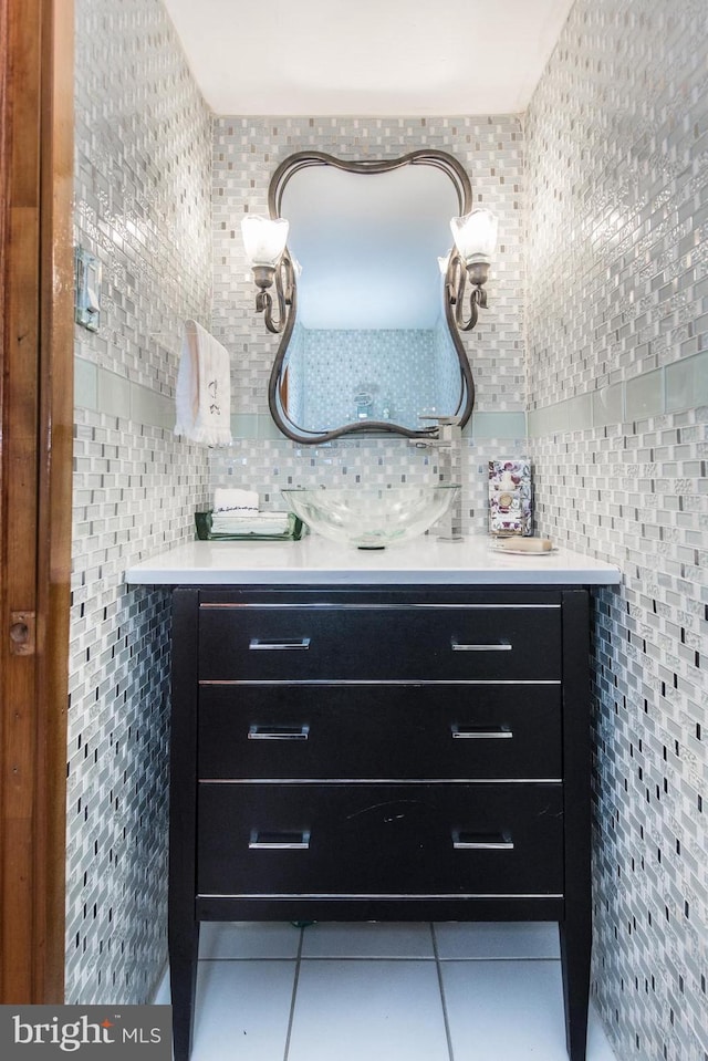 2500 Edge Hill Rd, Huntingdon Valley, PA 19006 - bathroom featuring tile walls, vanity, tile patterned floors, and backsplash