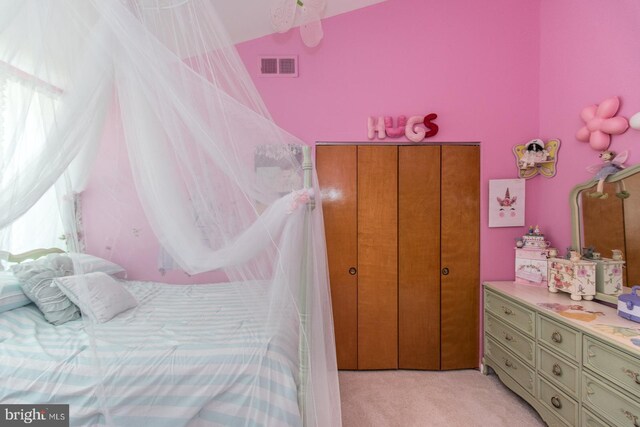 2500 Edge Hill Rd, Huntingdon Valley, PA 19006 - bedroom with light colored carpet