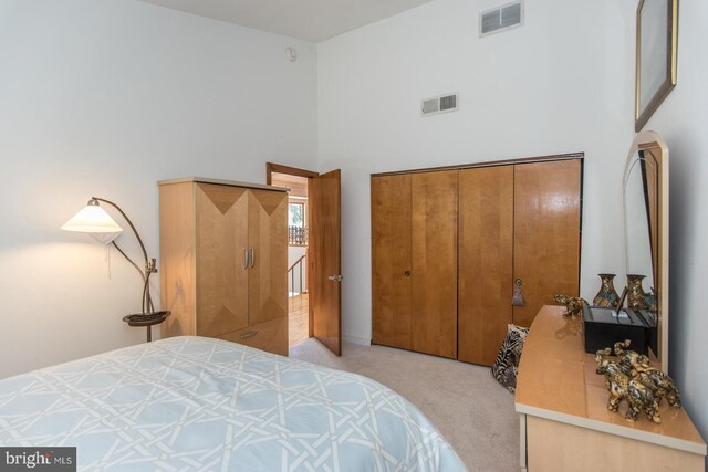 2500 Edge Hill Rd, Huntingdon Valley, PA 19006 - bedroom with carpet and a towering ceiling
