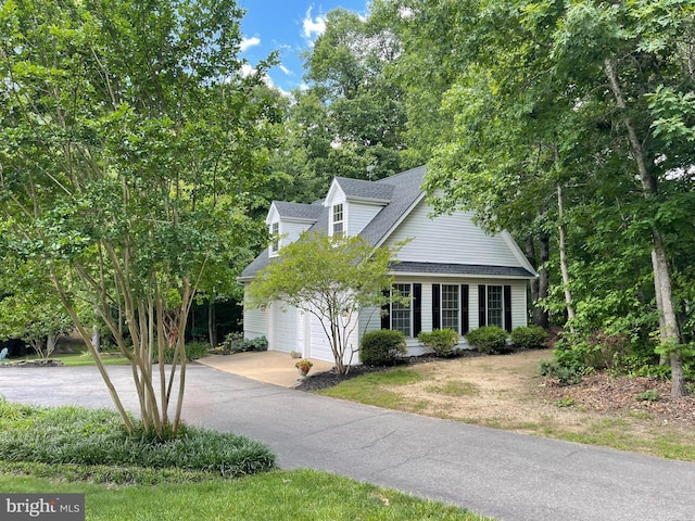 32 Misty Creek Ln, Fredericksburg, VA 22406 - new england style home featuring roof with shingles and driveway
