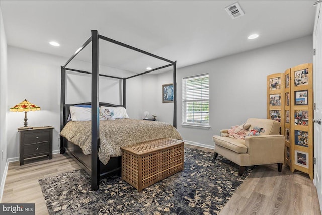 8051 Keystone Dr, Breinigsville, PA 18031 - bedroom with wood finished floors, recessed lighting, and baseboards