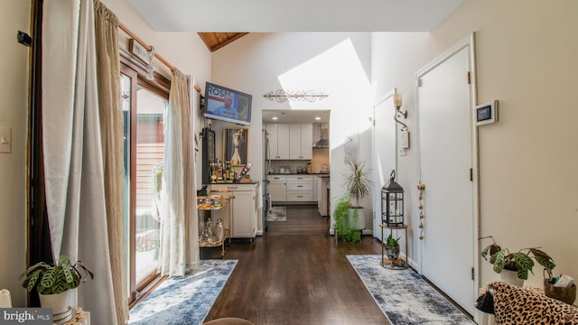 11500 Golden Post Ln, Gaithersburg, MD 20878 - foyer entrance featuring vaulted ceiling and dark wood-style flooring