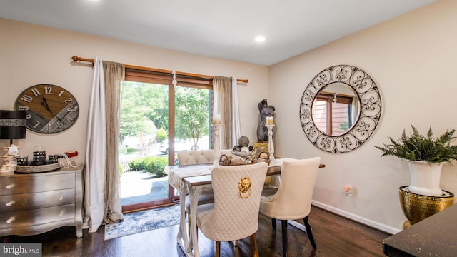 11500 Golden Post Ln, Gaithersburg, MD 20878 - dining space featuring dark wood-style floors, recessed lighting, and baseboards