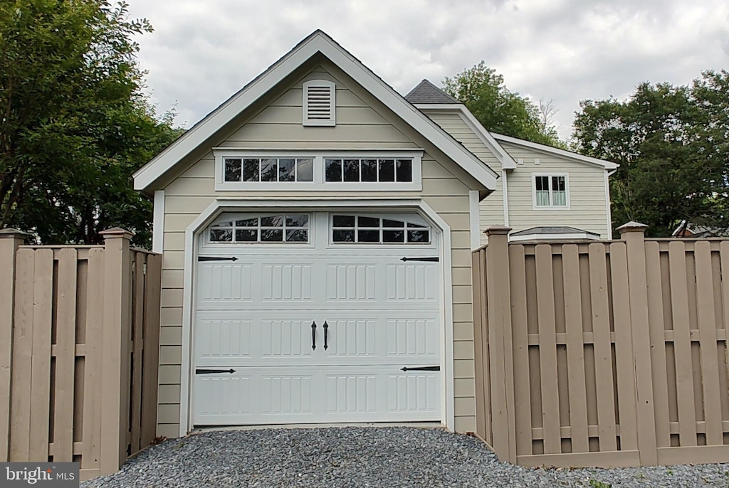 803 Parkwood Ave, Annapolis, MD 21403 - view of detached garage
