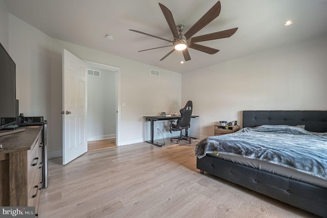 20 Doe Hill Ct, Camden Wyoming, DE 19934 - bedroom with light wood-style floors, baseboards, a desk, ceiling fan, and recessed lighting