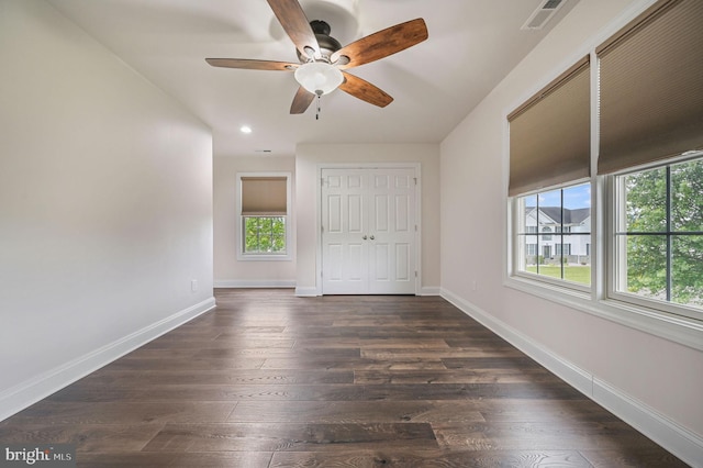 20 Doe Hill Ct, Camden Wyoming, DE 19934 - unfurnished bedroom with baseboards, dark wood-style flooring, recessed lighting, and a closet