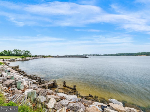 8579 Main Ave, Pasadena, MD 21122 - water view