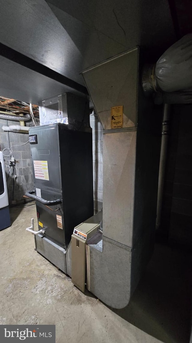 426 Parkwynne Rd, Lancaster, PA 17601 - utilities with washer / dryer