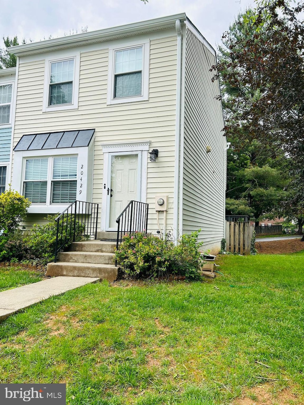 20429 Ambassador Ter Unit 20429, Germantown, MD 20874 - multi unit property featuring a front yard