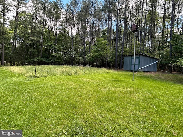 76 Red Burke Ct, Front Royal, VA 22630 - view of green lawn featuring an outdoor structure
