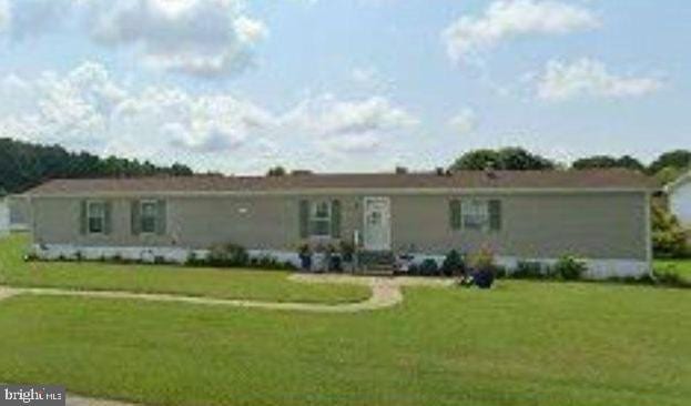 9080 Gold Finch Ct, Hebron, MD 21830 - view of front of house featuring a front yard