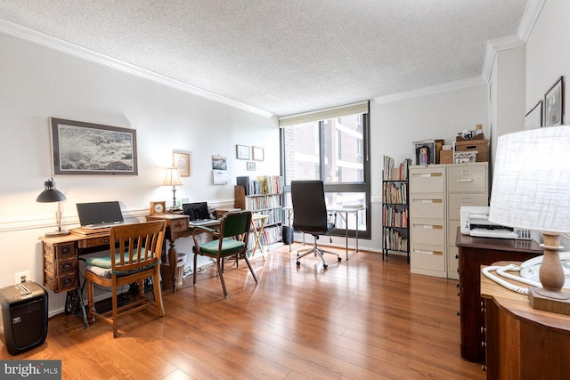 4100 N Charles St Unit 203, Baltimore, MD 21218 - office with ornamental molding, a textured ceiling, and wood finished floors