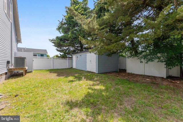 25 N 12th St, Del Haven, NJ 08251 - view of yard with central air condition unit