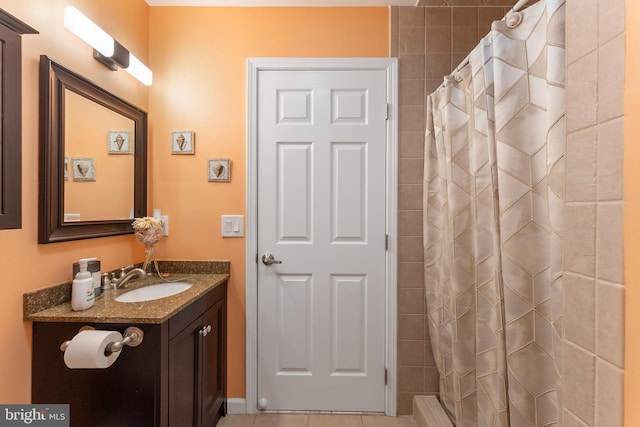 25 N 12th St, Del Haven, NJ 08251 - full bath featuring vanity and tiled shower