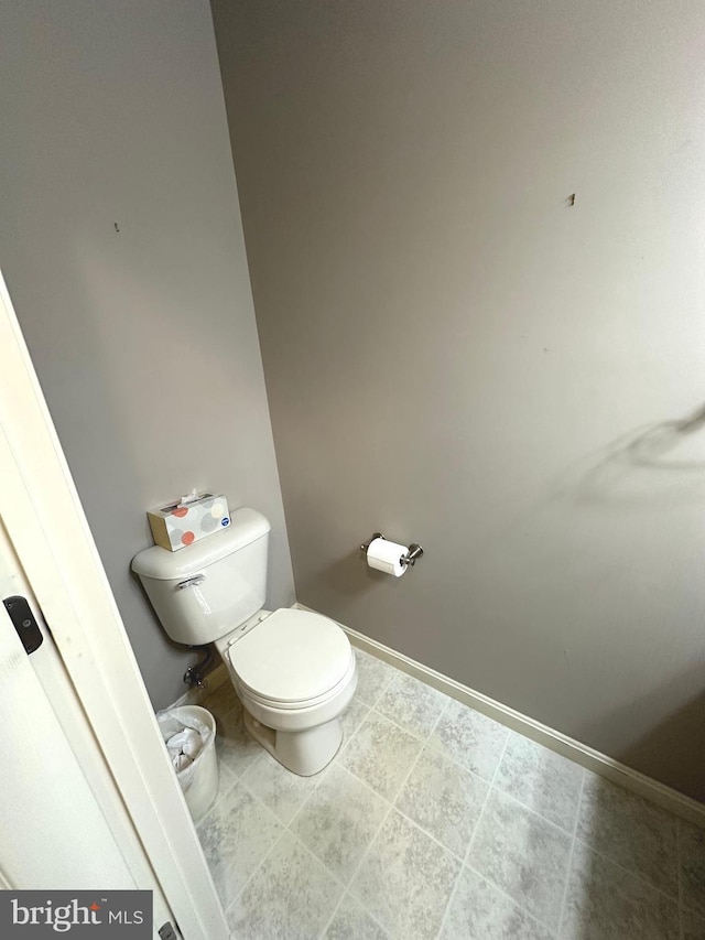 413 Park View Dr, Harrisburg, PA 17110 - bathroom featuring toilet and baseboards