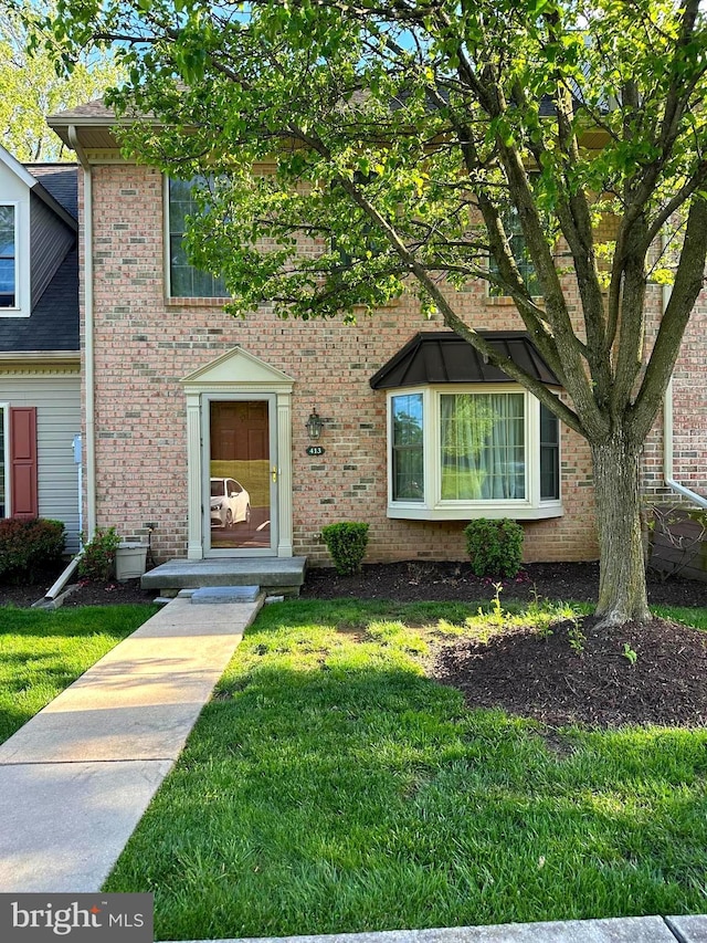 413 Park View Dr, Harrisburg, PA 17110 - view of front of home featuring a front lawn and brick siding