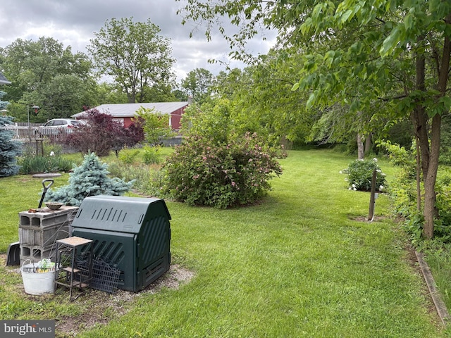 17335 N Seton Ave, Emmitsburg, MD 21727 - view of grassy yard