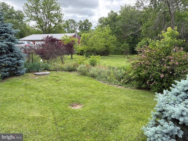 17335 N Seton Ave, Emmitsburg, MD 21727 - view of green lawn