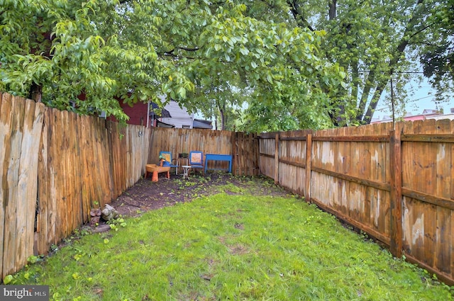 134 N Plum St, Lancaster, PA 17602 - view of yard
