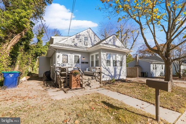 27 E Groveland Ave, Somers Point, NJ 08244 - view of bungalow-style house