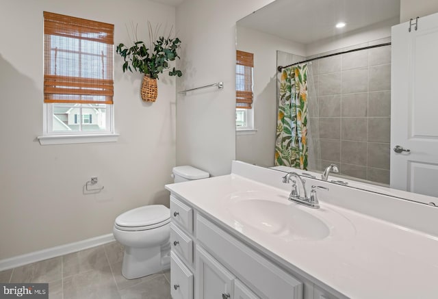 138 Merseyside Dr, Woolwich Twp, NJ 08085 - full bathroom featuring vanity, toilet, baseboards, and a tile shower
