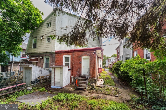 36 N Millbourne Ave, Upper Darby, PA 19082 - back of house featuring entry steps and brick siding