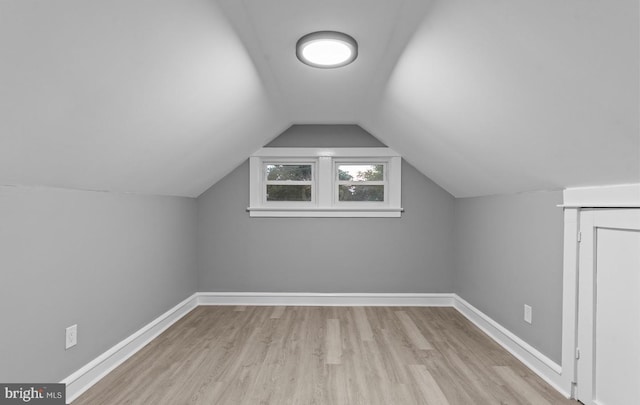 3258 N 48th St, Pennsauken, NJ 08109 - bonus room featuring wood finished floors, baseboards, and vaulted ceiling