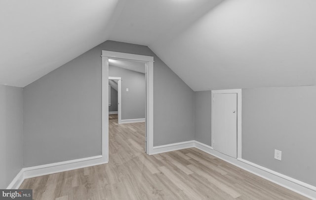 3258 N 48th St, Pennsauken, NJ 08109 - additional living space featuring wood finished floors, vaulted ceiling, and baseboards