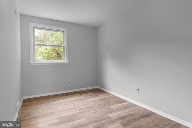 210 Erica Ter, Philadelphia, PA 19116 - unfurnished room featuring light wood-type flooring and baseboards