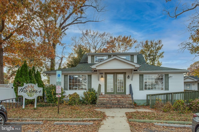 12133 Neale Sound Dr, Cobb Island, MD 20625 - bungalow-style house featuring a shingled roof