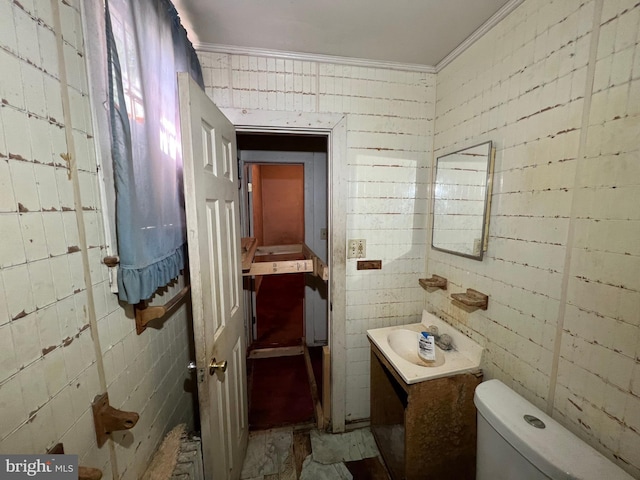 510 62nd Ave, Capitol Heights, MD 20743 - bathroom with vanity, ornamental molding, and toilet