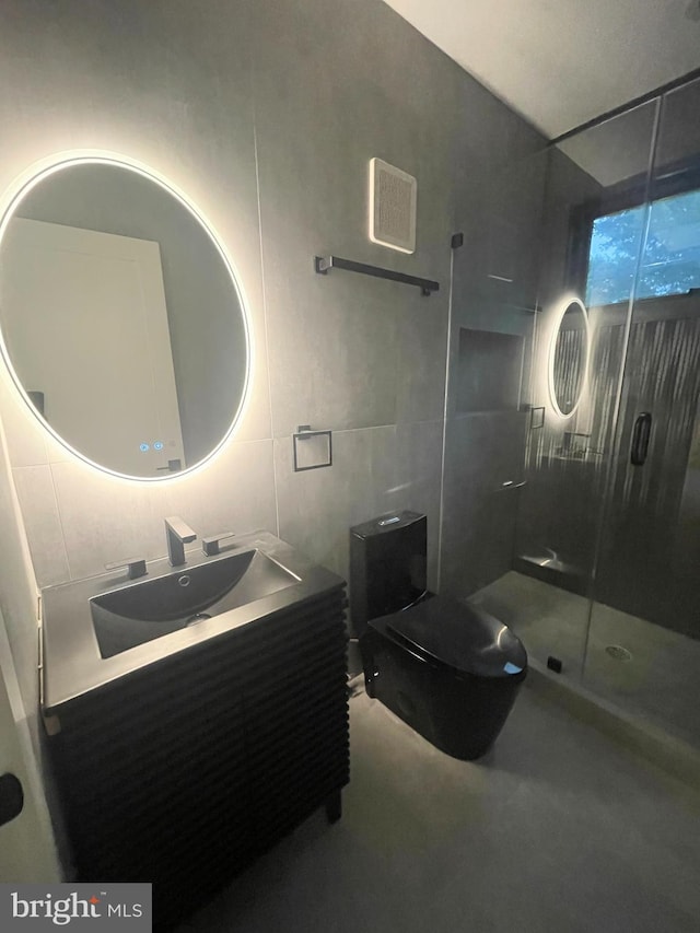 2007 S Joyce St, Arlington, VA 22202 - full bath featuring a shower stall, vanity, and toilet
