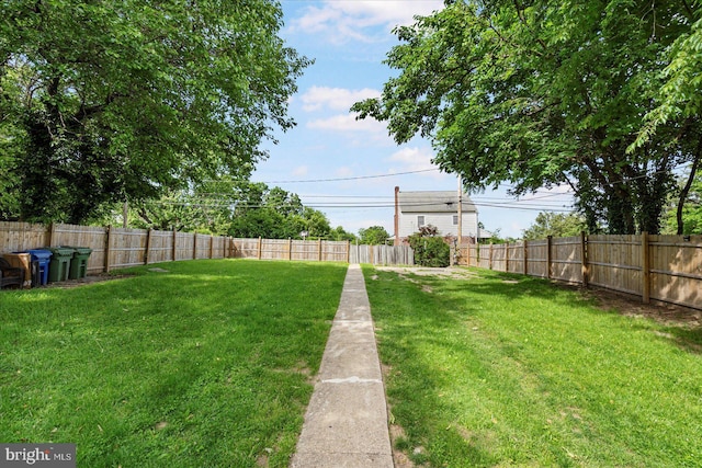 4406 Furley Ave, Baltimore, MD 21206 - view of yard