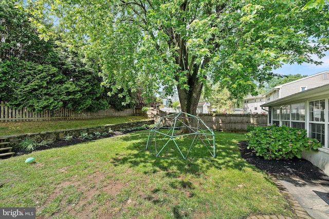 428 Hampshire Dr, Broomall, PA 19008 - view of yard
