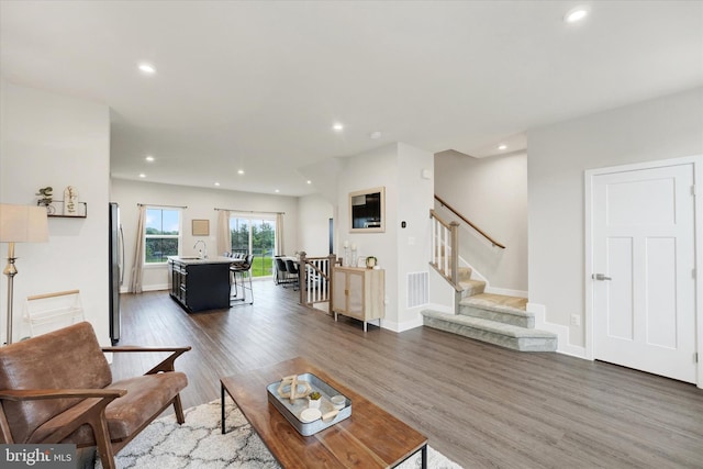 118 Fletcher Cir, Middletown, DE 19709 - living area featuring dark wood finished floors, recessed lighting, stairs, and baseboards