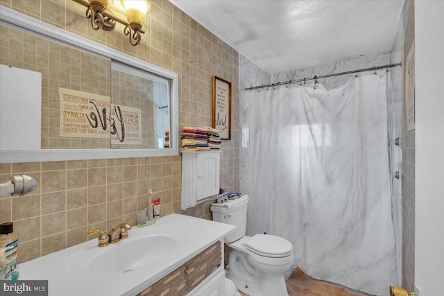 96 Messenger Ln, Willingboro, NJ 08046 - bathroom featuring tile walls, vanity, toilet, a shower with curtain, and decorative backsplash