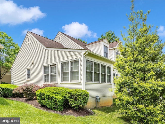 2409 Bear Den Rd, Frederick, MD 21701 - view of side of home with a lawn