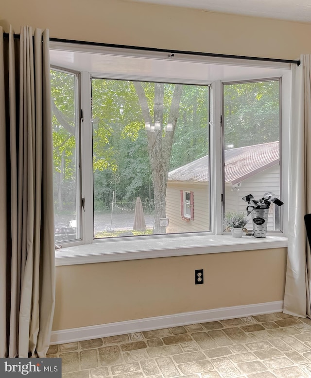 24950 Morgan Rd, Hollywood, MD 20636 - detailed view of baseboards