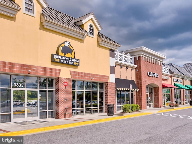 8516 Silver Laurel Ln, Frederick, MD 21704 - view of building exterior