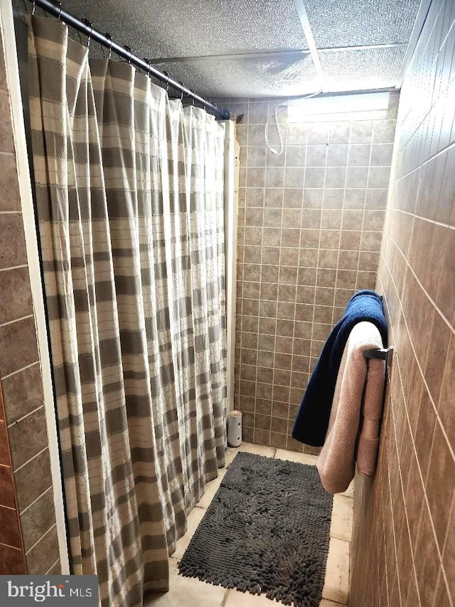 6553 N Smedley St, Philadelphia, PA 19126 - bathroom with curtained shower