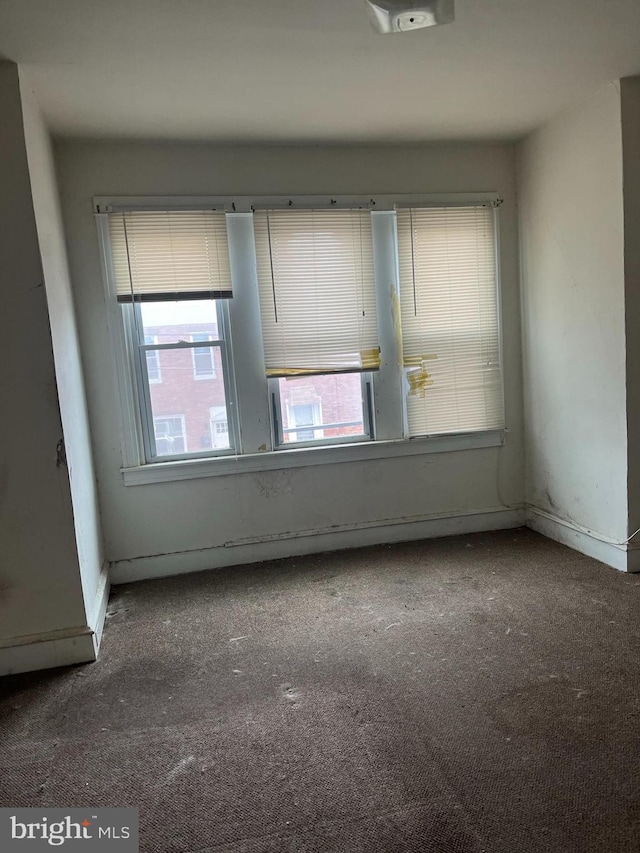 2247 E Cambria St, Philadelphia, PA 19134 - view of carpeted empty room