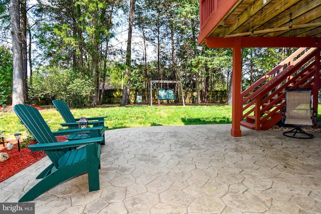 9111 Dartford Pl, Bristow, VA 20136 - fenced backyard featuring a patio and stairs