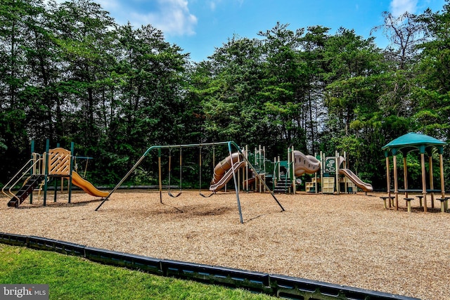9111 Dartford Pl, Bristow, VA 20136 - view of community playground