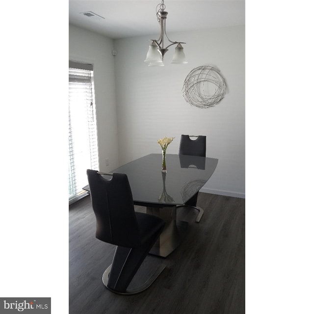404 Jensen Way E, Martinsburg, WV 25401 - dining room with dark wood finished floors, plenty of natural light, and baseboards