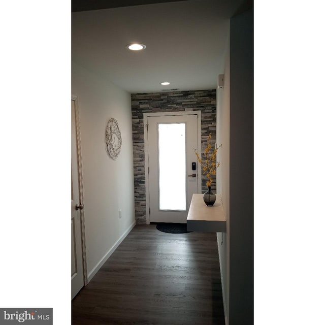 404 Jensen Way E, Martinsburg, WV 25401 - entrance foyer featuring recessed lighting, dark wood-type flooring, and baseboards