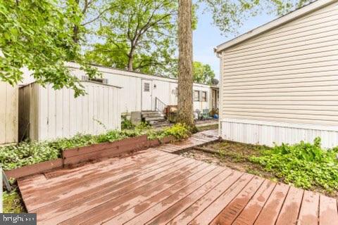 129 Trailway Rd, Middle River, MD 21220 - view of deck