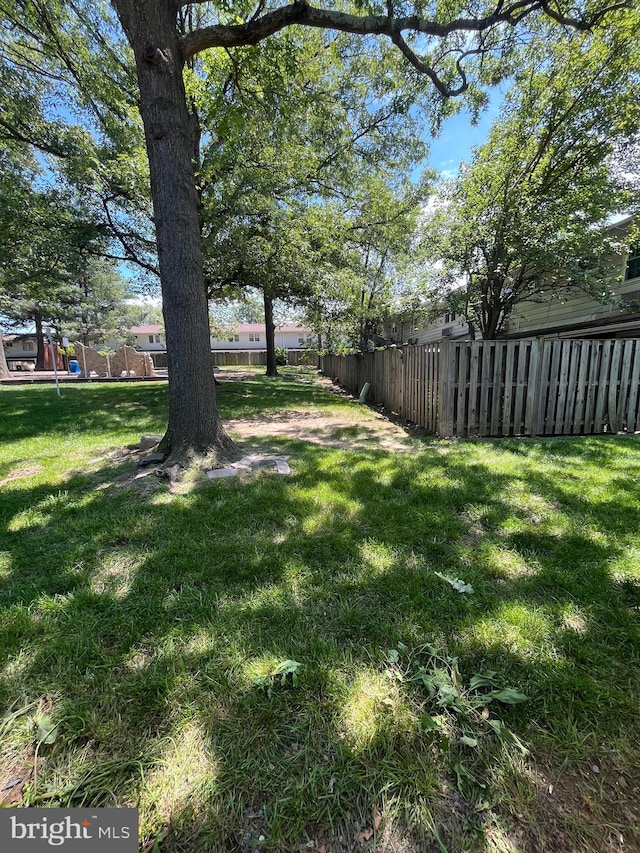 120 N Baylor Dr, Sterling, VA 20164 - view of yard