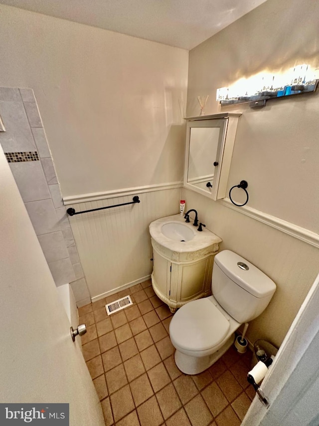 12403 Rambling Ln, Bowie, MD 20715 - bathroom featuring toilet, tile patterned floors, and vanity