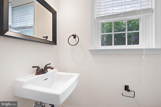 10 Old Orchard Ln, Chadds Ford, PA 19317 - bathroom with a sink