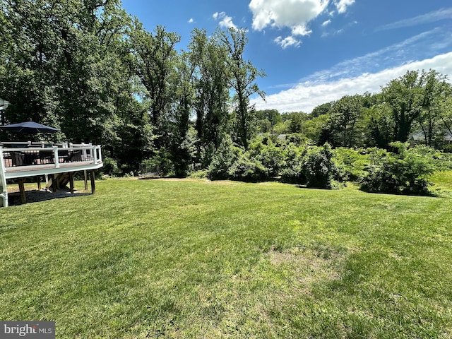 109 Brenda Joyce Ln, Severna Park, MD 21146 - view of grassy yard with a deck